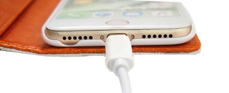 充電など今までのスマホ機能はそのまま!