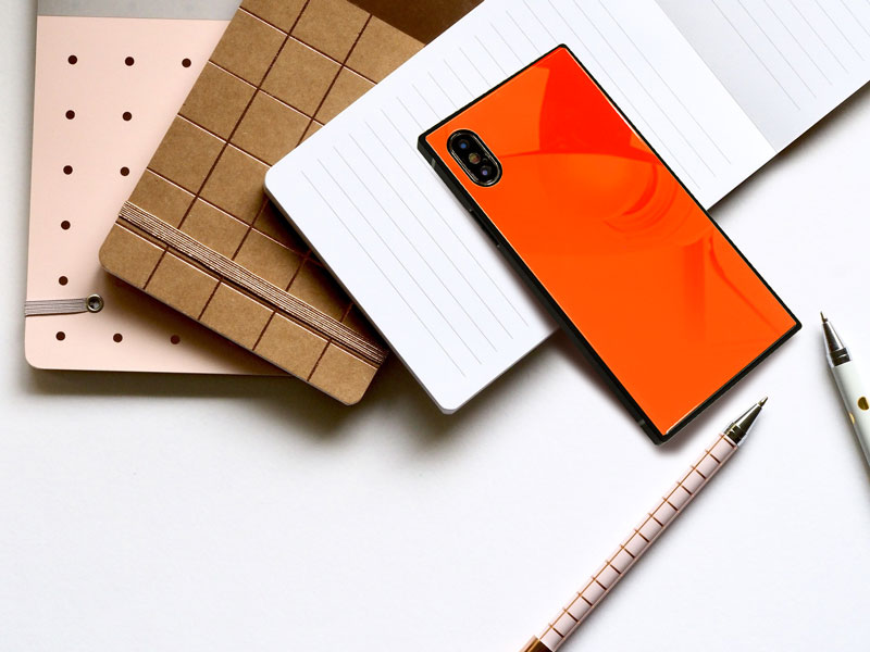 【スマホを快適に使うためのオリジナルグッズが充実のME-Q】