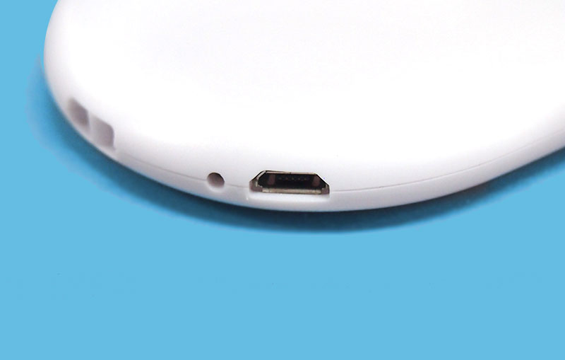 手持ちファン。USB充電式ミニファン
