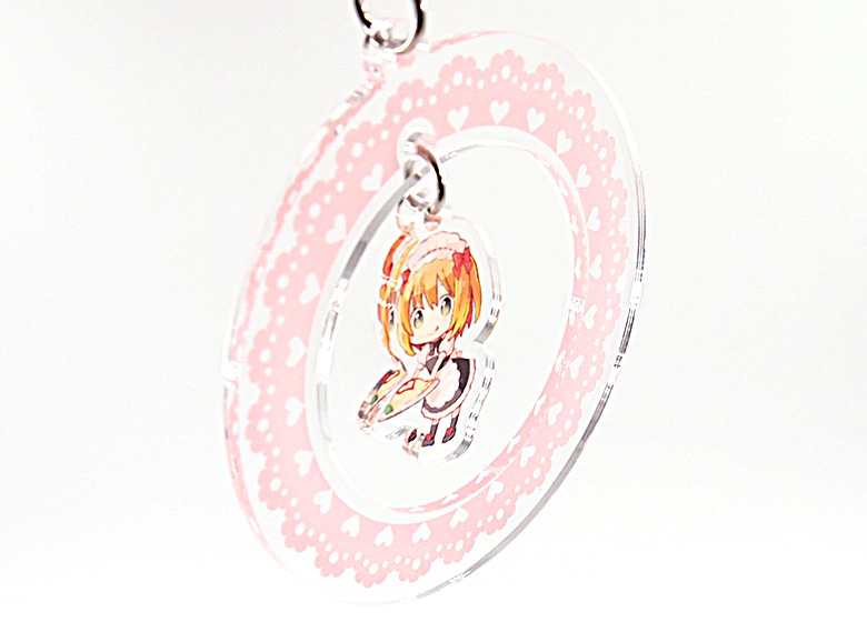ゆらゆら動くのがかわいいアクリルキーホルダー