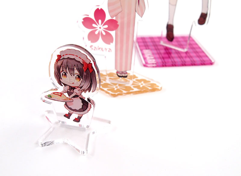 1個から作成可能。台座付きアクリルフィギュアキーホルダーのオリジナル制作・印刷