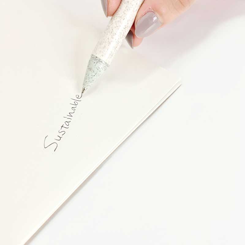 オリジナルエコボールペンは小麦繊維を使用したサステナブルなボールペン