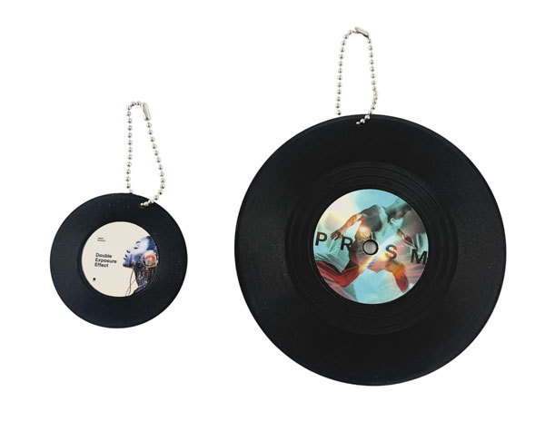 1個からオリジナル作成可能!レコード風キーホルダーが激安