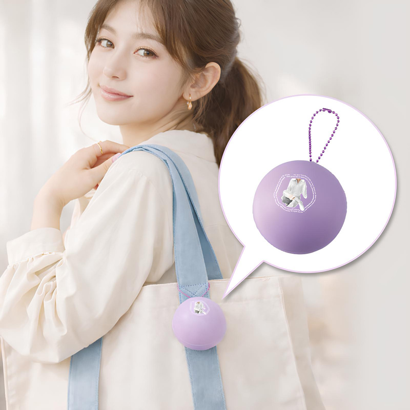 推し活に最適！オリジナル「サインボールキーホルダー」を1個から作成・印刷。ライブ演出にもおすすめのアイテムです。