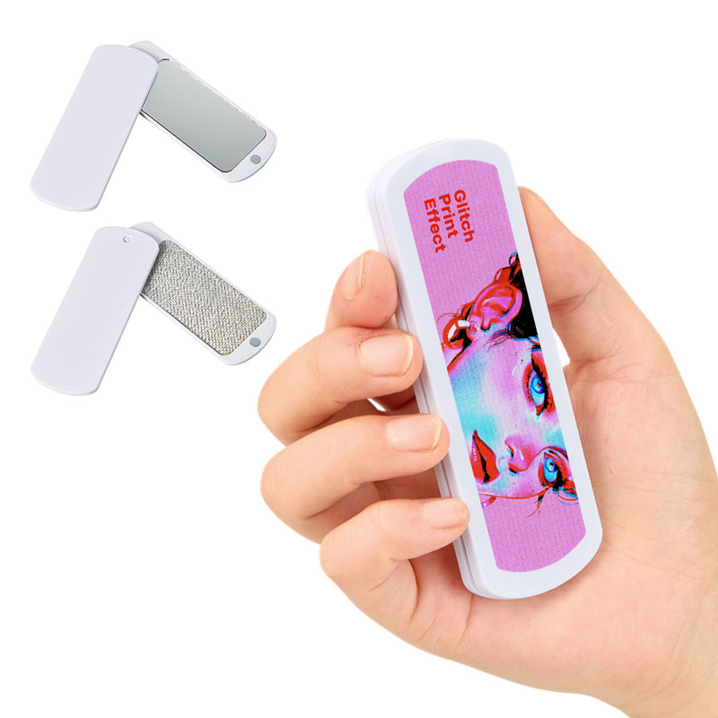 外出先の身だしなみを整えるミラー付き携帯用洋服クリーナー