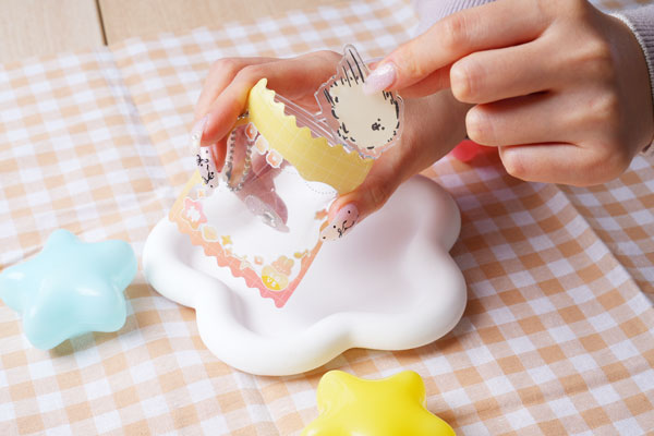 中身が見える片面クリア仕様で推し活にもぴったり