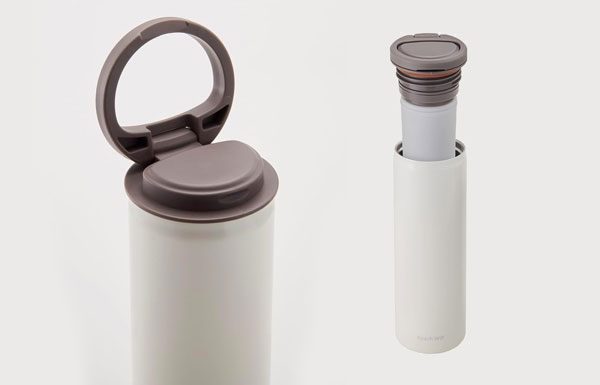 スリムで携帯しやすいエコスティック型氷のう