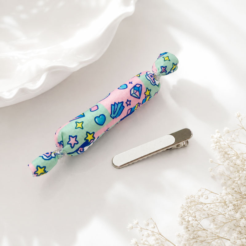 ふわふわキャンディ型ヘアクリップの商品詳細