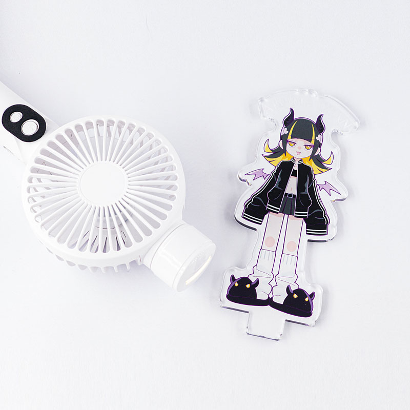 光るアクスタ付きハンディファンの特徴